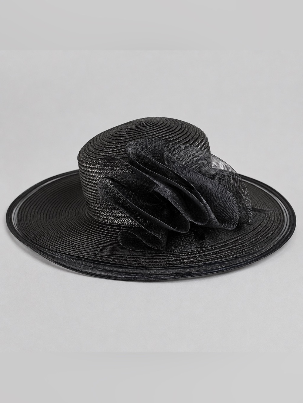 Elegant Black Women's Wide-Brim Straw Hat with Decorative Bow Accent